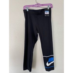 Nike Crop Leggings